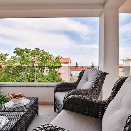 Luxury Apartment Nina With Sea View Sveti Anton  Экстерьер фото